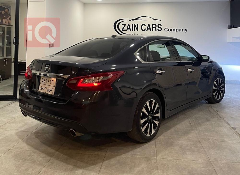 Nissan Altima
